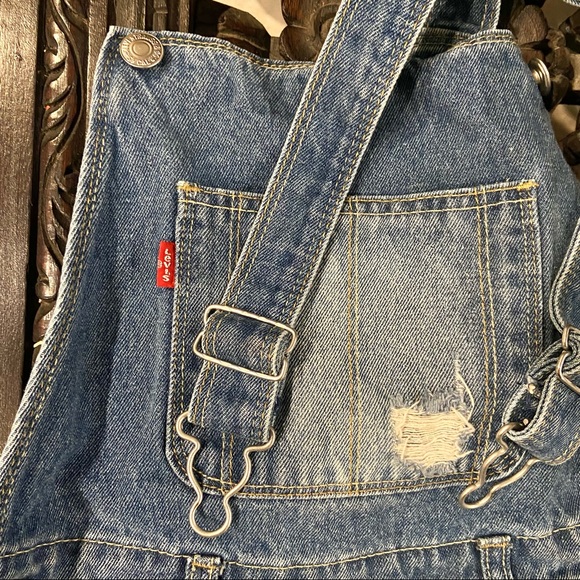 Levi’s girls Shorts Overalls Adjustable Straps Shortall Relax Fit Size 10 Youth - Picture 4 of 12